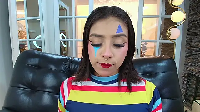 Snapshot of miss_collins chatting on December 2025 05:45:01 PM miss collins online show from December 2025 05:45:01 PM