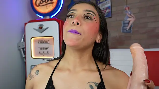 miss collins online show from March 2026 05:59:01 PM