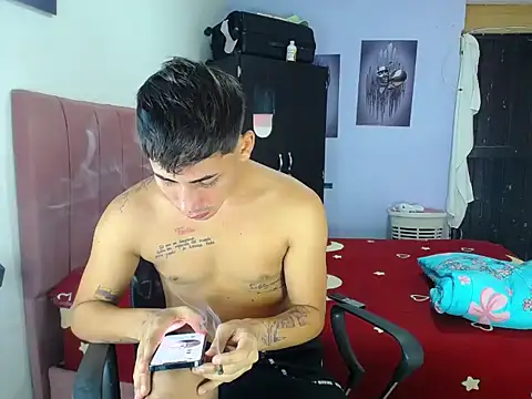 Snapshot of boy_latino_sex chatting on September 2025 10:19:02 PM boy latino sex online show from September 2025 10:19:02 PM