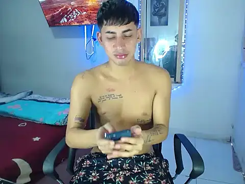 Snapshot of boy_latino_sex chatting on September 2025 07:15:02 PM boy latino sex online show from September 2025 07:15:02 PM