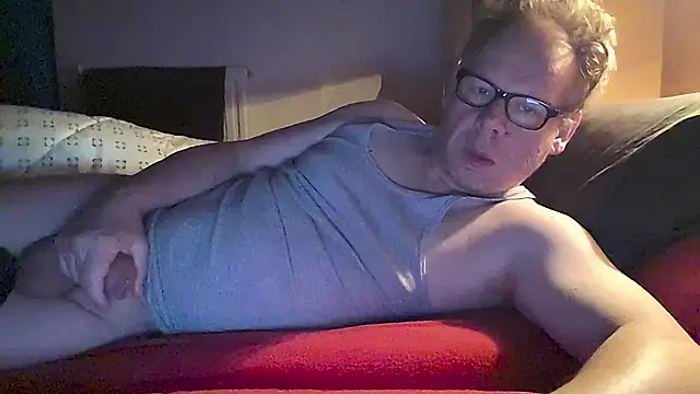 Snapshot of kinkyslet8 chatting on December 2025 08:14:02 AM kinkyslet8 online show from December 2025 08:14:02 AM