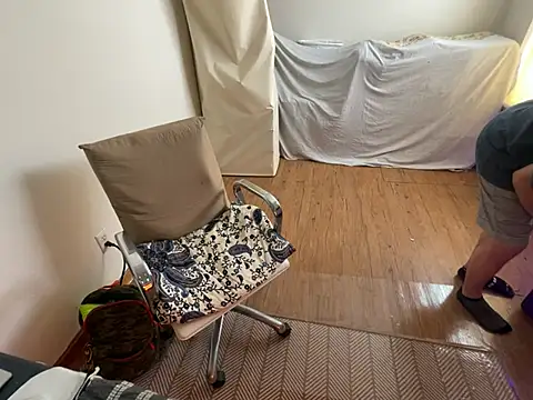 Snapshot of RuffClvb chatting on February 2025 10:21:02 PM RuffClvb online show from February 2025 10:21:02 PM