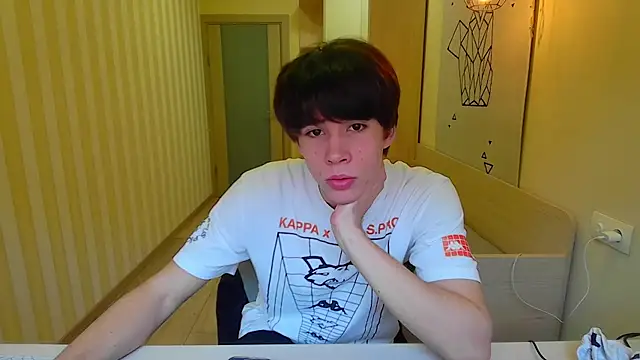 Snapshot of gayGamogey chatting on November 2025 11:44:01 AM gayGamogey online show from November 2025 11:44:01 AM