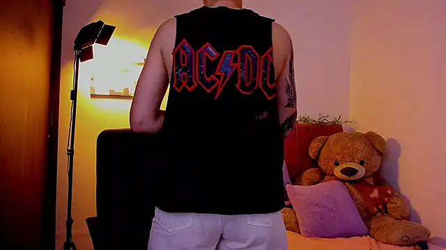 Charlee pink online show from April 2026 08:37:02 PM