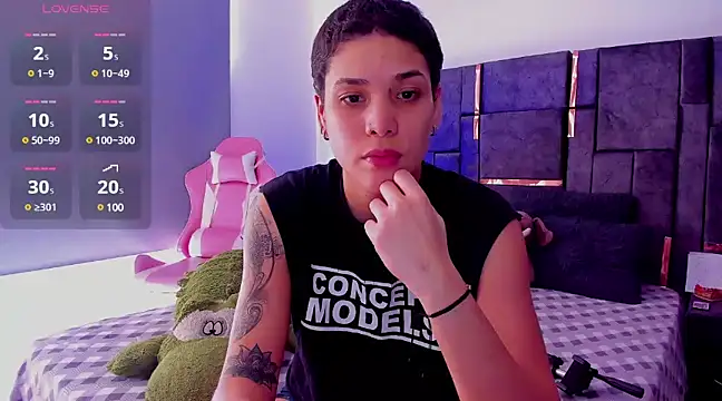 Charlee pink online show from March 2025 06:56:01 PM