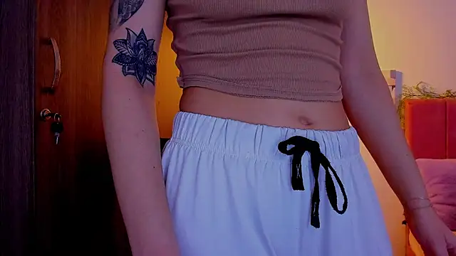 Charlee pink online show from March 2026 03:40:01 AM