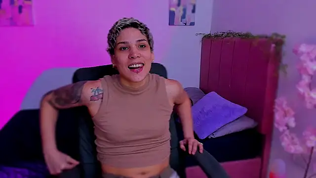 Charlee pink online show from December 2025 03:51:02 AM