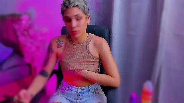 Charlee pink online show from November 2025 03:40:02 AM