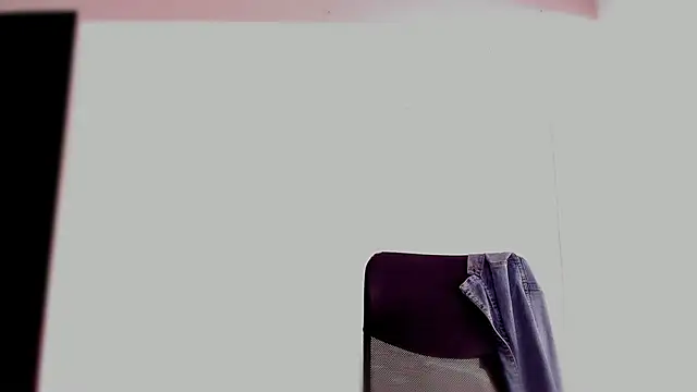 Charlee pink online show from March 2026 04:34:02 PM