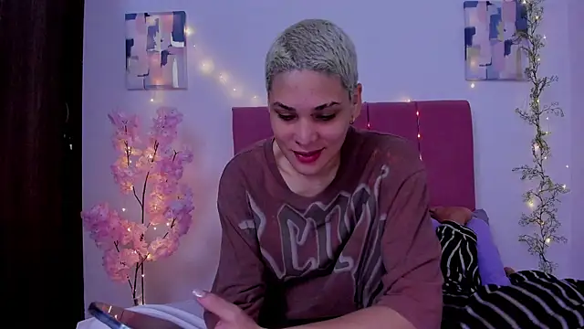 Charlee pink online show from September 2025 02:47:02 AM