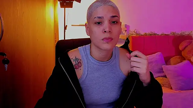 Charlee pink online show from March 2026 08:32:01 PM