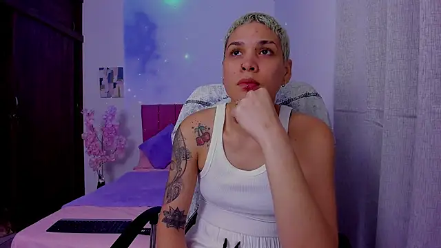 Charlee pink online show from September 2025 01:01:01 AM