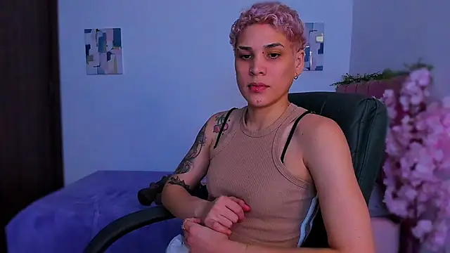 Charlee pink online show from December 2025 05:34:01 AM