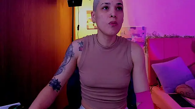 Charlee pink online show from March 2026 08:32:01 PM