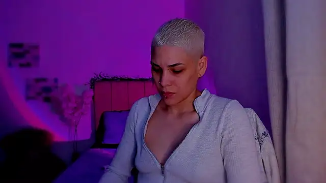 Charlee pink online show from February 2026 07:47:01 PM