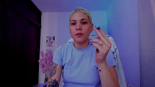 Charlee pink online show from September 2025 01:40:02 PM