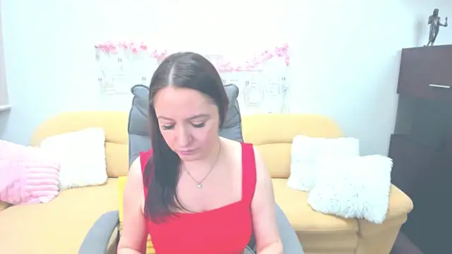 AngellLika online show from April 2026 12:50:02 PM