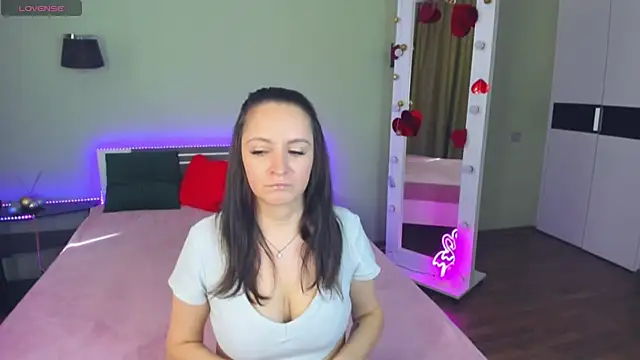 AngellLika online show from September 2025 11:15:02 AM