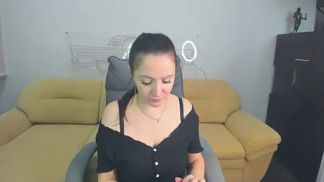 AngellLika online show from February 2026 08:14:01 AM