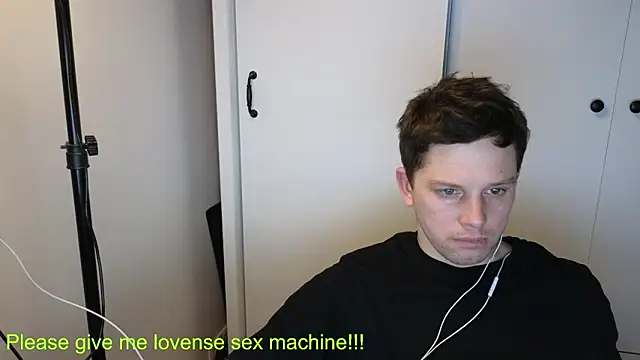 Snapshot of BigL0ve chatting on February 2026 02:39:01 PM BigL0ve online show from February 2026 02:39:01 PM