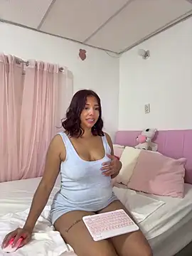 LucyMartelli online show from March 2026 11:15:01 AM