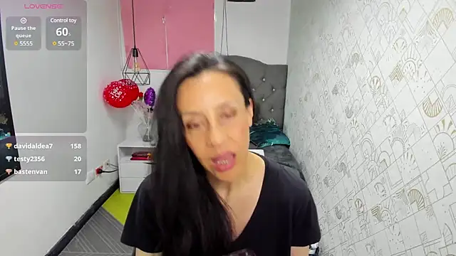 Abrillee1 online show from March 2025 10:31:02 PM