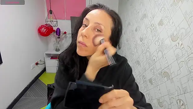 Abrillee1 online show from March 2025 11:44:02 AM