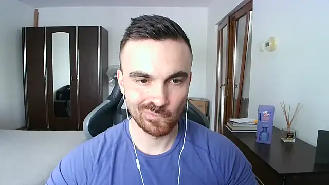 Snapshot of mu5clemania2 chatting on April 2026 01:34:01 PM mu5clemania2 online show from April 2026 01:34:01 PM