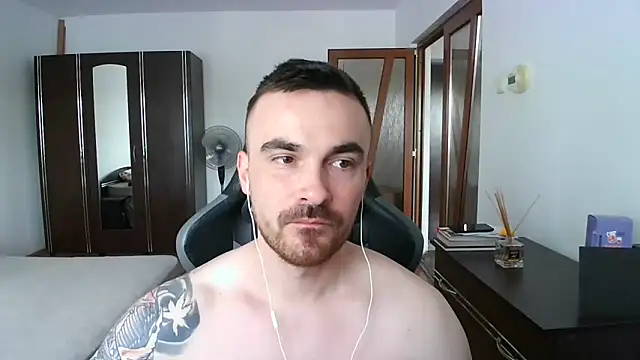 Snapshot of mu5clemania2 chatting on May 2026 03:00:01 PM mu5clemania2 online show from May 2026 03:00:01 PM