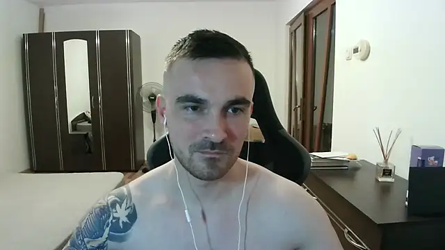 Snapshot of mu5clemania2 chatting on May 2026 09:30:01 PM mu5clemania2 online show from May 2026 09:30:01 PM