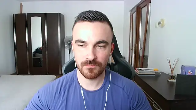 Snapshot of mu5clemania2 chatting on May 2026 01:04:01 PM mu5clemania2 online show from May 2026 01:04:01 PM