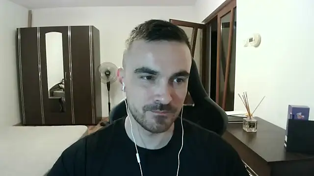 Snapshot of mu5clemania2 chatting on May 2026 06:49:01 PM mu5clemania2 online show from May 2026 06:49:01 PM
