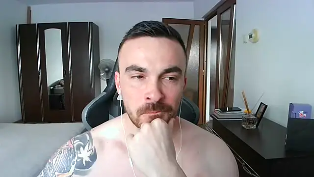 Snapshot of mu5clemania2 chatting on May 2026 01:51:02 PM mu5clemania2 online show from May 2026 01:51:02 PM