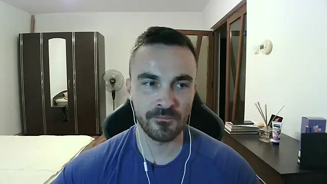 Snapshot of mu5clemania2 chatting on June 2026 08:17:02 PM mu5clemania2 online show from June 2026 08:17:02 PM