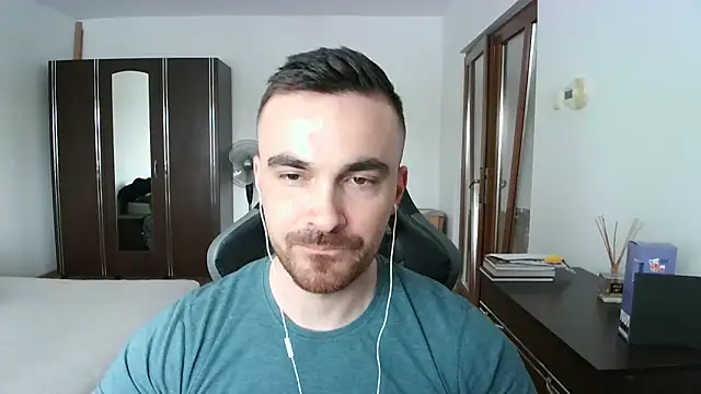 Snapshot of mu5clemania2 chatting on May 2026 02:31:01 PM mu5clemania2 online show from May 2026 02:31:01 PM