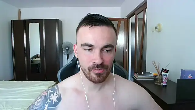 Snapshot of mu5clemania2 chatting on June 2026 09:43:02 AM mu5clemania2 online show from June 2026 09:43:02 AM