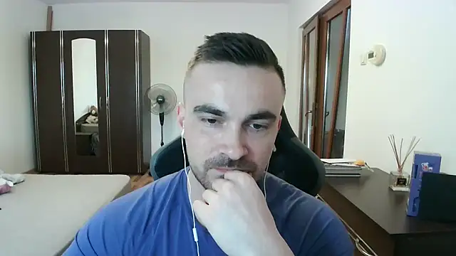Snapshot of mu5clemania2 chatting on May 2026 04:34:01 PM mu5clemania2 online show from May 2026 04:34:01 PM
