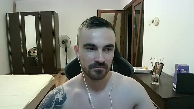 Snapshot of mu5clemania2 chatting on June 2026 08:36:02 PM mu5clemania2 online show from June 2026 08:36:02 PM