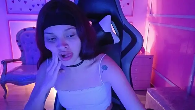 ailen t online show from November 2025 02:36:02 AM