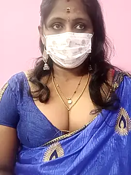 Snapshot of rithikka chatting on November 2025 05:24:01 PM rithikka online show from November 2025 05:24:01 PM