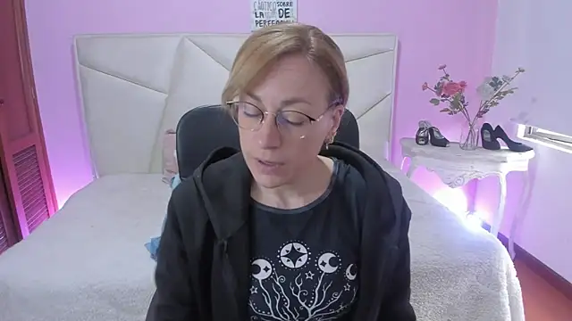 Snapshot of SammySanders chatting on July 2026 12:27:02 PM SammySanders online show from July 2026 12:27:02 PM
