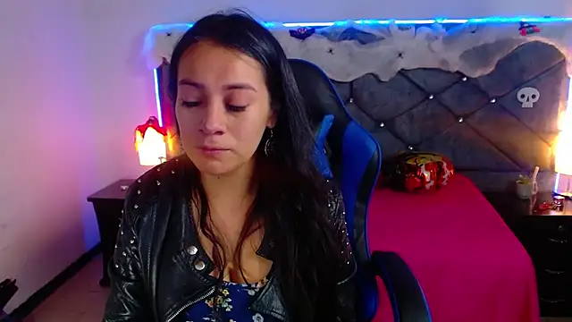 Julietacollins06 online show from October 2025 12:57:02 PM