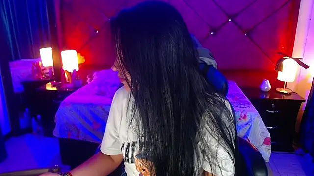 Julietacollins06 online show from May 2026 02:32:01 PM
