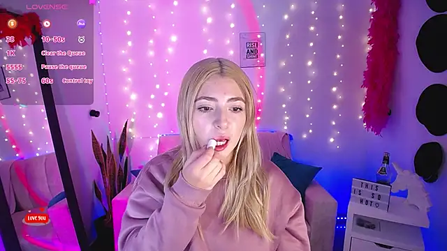 channel blonde a online show from March 2025 07:49:02 PM
