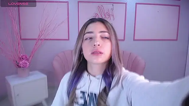 channel blonde a online show from February 2025 04:31:01 PM