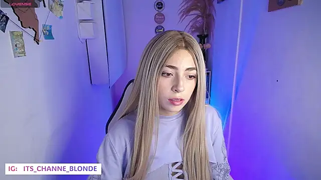 channel blonde a online show from October 2025 09:36:01 PM