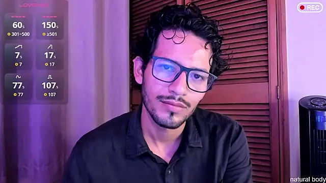 Nicholasrodrii online show from October 2025 11:16:02 PM