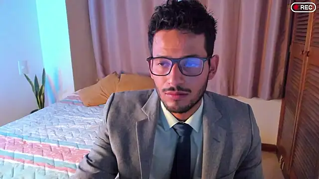 Nicholasrodrii online show from January 2026 11:08:01 PM