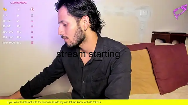 Nicholasrodrii online show from February 2025 11:51:02 PM