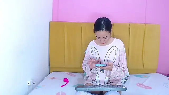 angelinabrookcm101 online show from December 2024 08:55:01 PM